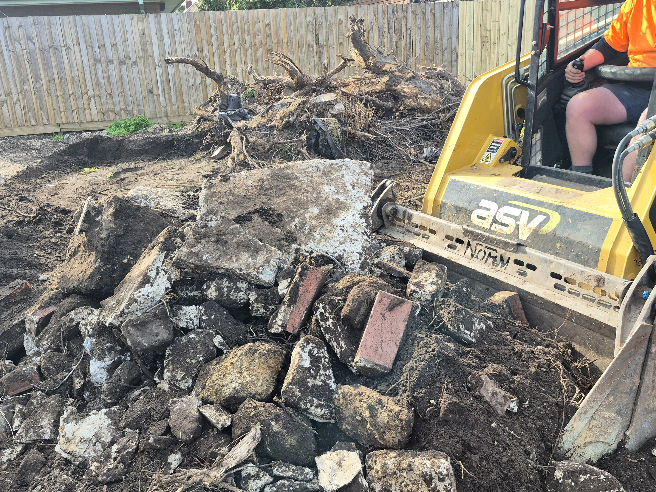 Rubbish & Concrete / Brick Removal